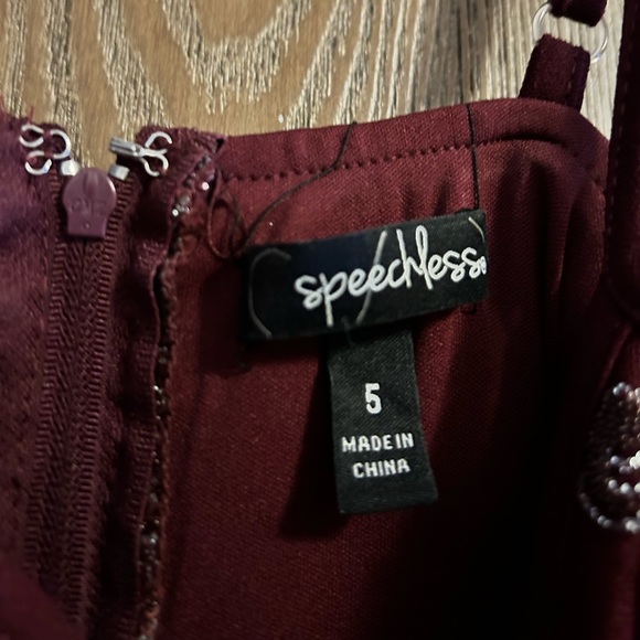 Juniors Sparkle Party Dress Size 5 - Picture 2 of 3